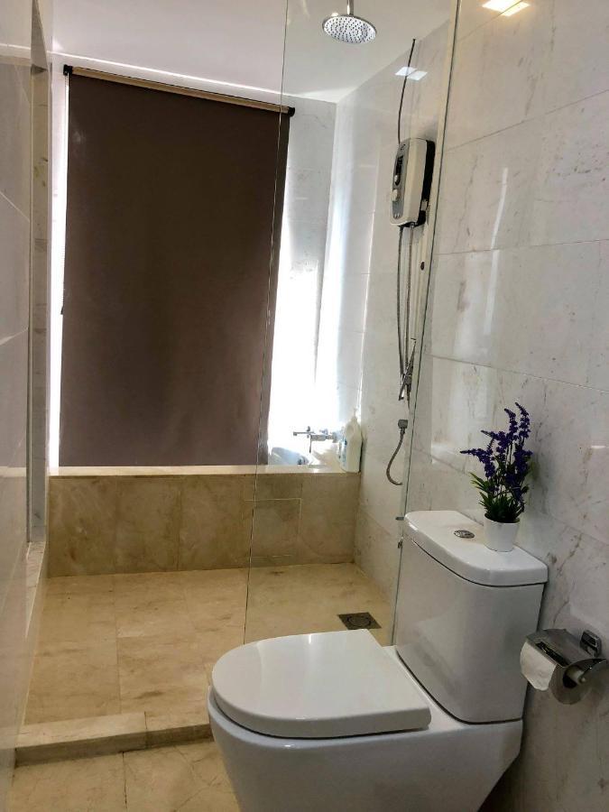 Ken Silverscape Block A 5pax No Wifi Apartment *